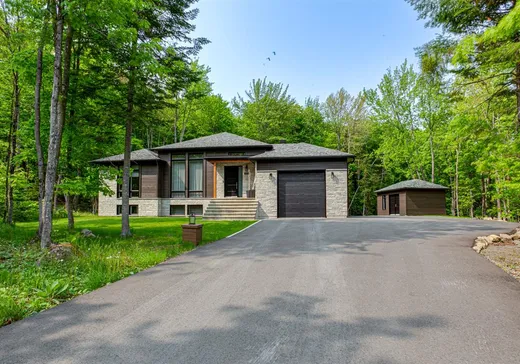 Bungalow for sale - 455 Ch. du Lac-Breton, Saint-Sauveur, J0R1R1