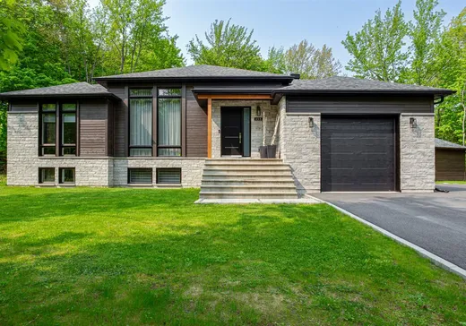 House for sale - 455 Ch. du Lac-Breton, Saint-Sauveur, J0R 1R1