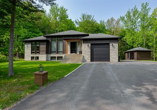 House for sale - 455 Ch. du Lac-Breton, Saint-Sauveur, J0R 1R1