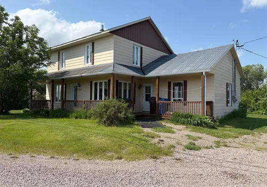 Two or more stories for sale - 854 2e Rang, Trois-Rivières, G8N2L3