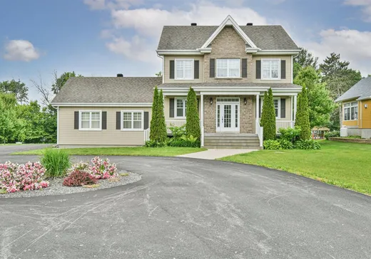 Two or more stories for sale - 8 Rue de Ste-Croix, Lachute, J0V1X0