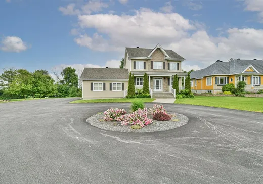 House for sale - 8 Rue de Ste-Croix, Lachute, J0V 1X0