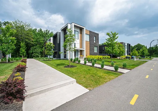 Maison à vendre - 551 Rue des Charmettes, Blainville, J7C 0Z3