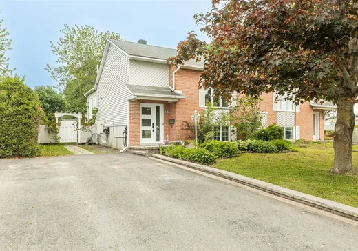 Maison à étages à vendre - 64 Rue de la Normandie, Saint-Césaire, J0L1M0
