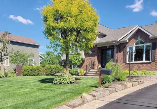 Paliers multiples à vendre - 560 Rue Lecavalier, Drummondville, J2B8A8