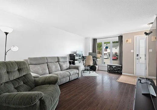Maison à vendre - 18 Rue Cardinal, Buckingham, J8L 3W4