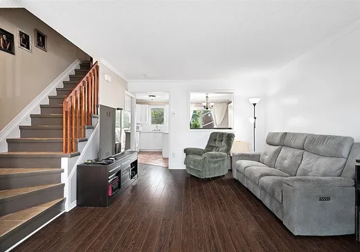 Maison à vendre - 18 Rue Cardinal, Buckingham, J8L 3W4