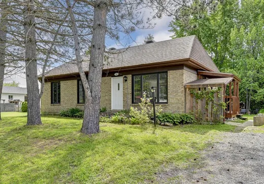 Bungalow à vendre - 516 Rue Nicol, Lac-St-Charles, G3G1B8