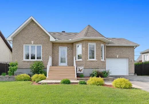 Two or more stories for sale - 279 Rue Guy-Lafleur, Lochaber-Partie-Ouest, J0X3B0