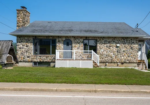 Maison à étages à vendre - 3346 Ch. des Coudriers, Iles-Aux-Coudres, G0A3J0