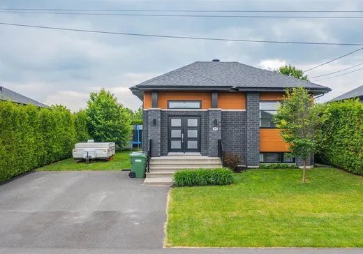 Maison à vendre - 98 Rue Brouillette, Drummondville, J2A 2N2