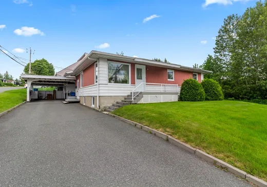 Bungalow à vendre - 1990 10e Avenue, Saint-Georges, G5Y4E8
