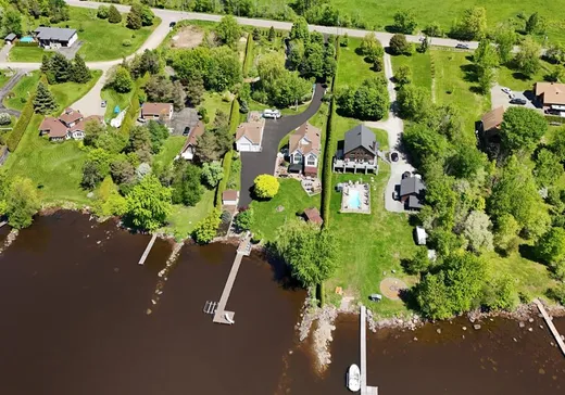 Two or more stories for sale - 1079 Route des Outaouais, Brownsburg-Chatham, J8G1T5