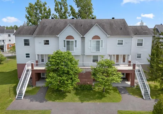 Condo à vendre - 2318 Place du Village, Magog, J1X6G3