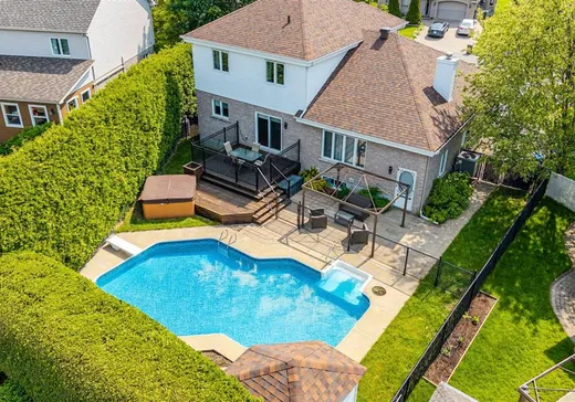 House for sale - 46 Rue du St-Laurent, Varennes, J3X 2A3