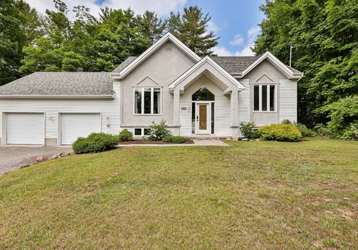 Maison à étages à vendre - 101 Rue du Parthénon, Saint-Colomban, J5K2P3