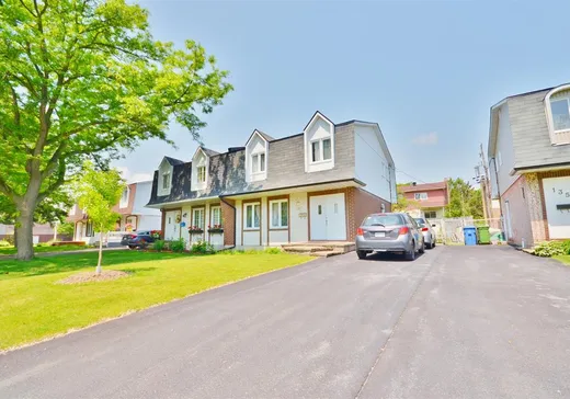 Two or more stories for sale - 137 Av. des Canots, Pointe-Claire (Montreal Island), H9R4X3