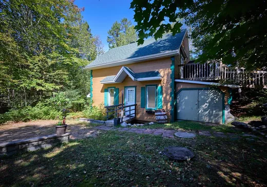 Un étage et demi à vendre - 734 Ch. du Lac-Sylvère, St-Donat-De-Montcalm, J0T2C0