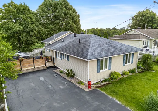 Maison à étages à vendre - 197 Rg du Haut-de-la-Rivière N., Saint-Césaire, J0L1T0