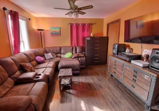 Maison à vendre - 860 Rue St-Jean, Wotton, J0A 1N0