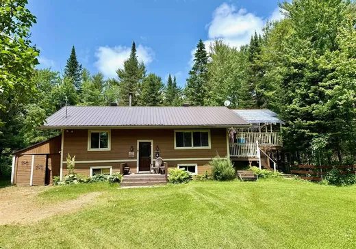 Bungalow à vendre - 18 3e Avenue, Harrington, J8G2T1