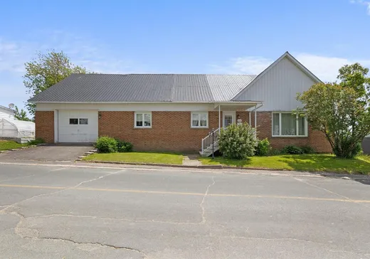 Bungalow for sale - 105 Rue du Couvent, Armagh, G0R1A0