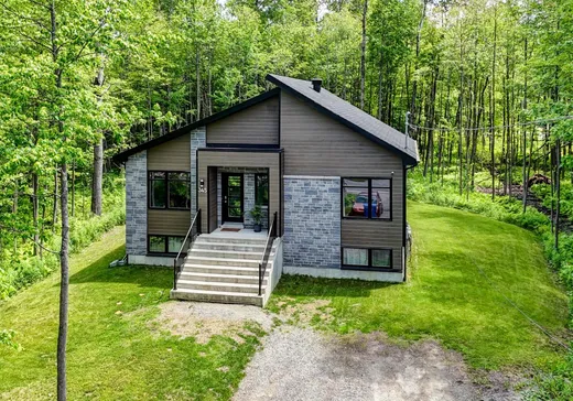 Two or more stories for sale - 345 Ch. Abercrombie, Sainte-Sophie, J5J2R4