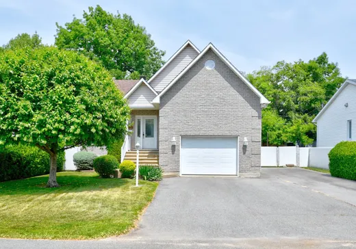 Maison à étages à vendre - 300 Rue Roland-Miron, Lavaltrie, J5T2A2