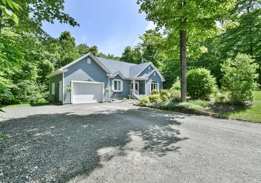 Maison à vendre - 22 Ch. de Munich, Saint-Sauveur, J0R 1R1