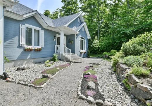 Maison à vendre - 22 Ch. de Munich, Saint-Sauveur, J0R 1R1