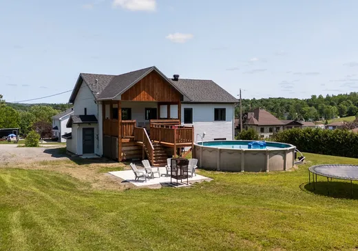 Maison à vendre - 252 Rue des Boutons-d'Or, Mont-Laurier, J9L 1B1