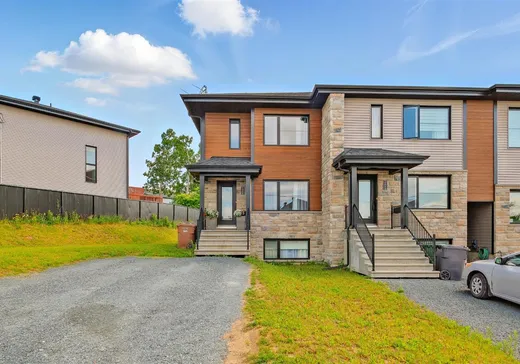 Two or more stories for sale - 1015 Rue Besner, Sherbrooke, J1N1B6