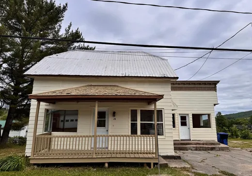 Maison à étages à vendre - 26 Rue Principale, Notre-Dame-de-Ham, G0P1C0