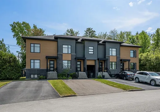 Two or more stories for sale - 4856 Rue Maréchal, Sherbrooke, J1N0Z1