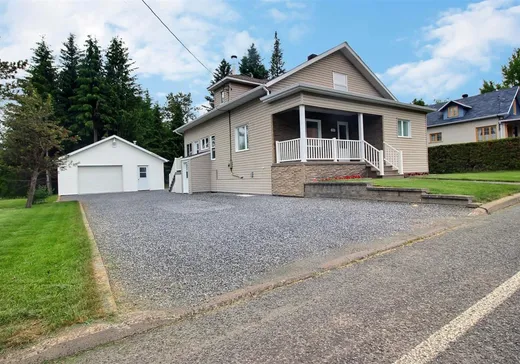 Maison à étages à vendre - 531 Route de la Providence, Pohénégamook, G0L1J0
