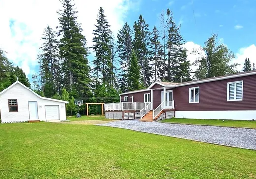 Bungalow à vendre - 41 Rue Rosaire-Dubé, Témiscouata-sur-le-Lac, G0L1E0