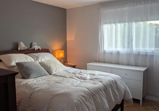 House for sale - 668 Rue Gaspard, Laval (Fabreville), H7P 3A7