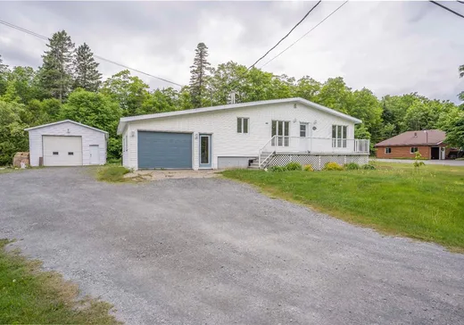 Bungalow à vendre - 830 15e Avenue, Saint-Zacharie, G0M2C0