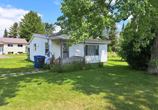 House for sale - 740 Route 203, Howick, J0S 1G0