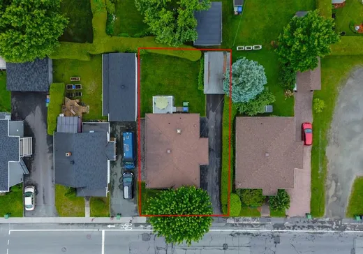 Maison à vendre - 970 Rue St-Luc, Magog, J1X 2X6