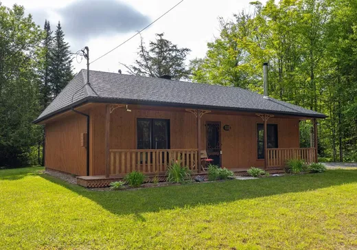 House for sale - 110 Rue de l'Alouette, Magog, J1X 0M6