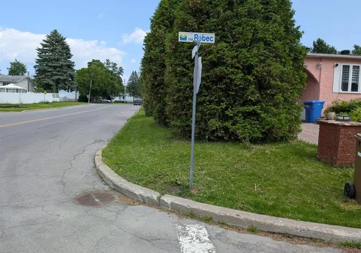 Maison à vendre - 267 Rue Rébec, L'Île-Perrot, J7V 6J4