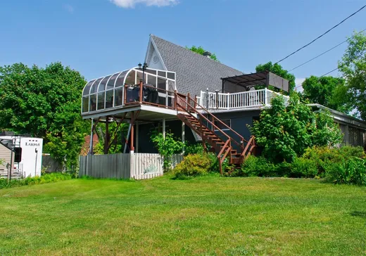 Two or more stories for sale - 212 Route du Fleuve, Beaumont, G0R1C0