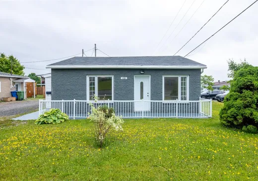 Bungalow à vendre - 1081 Av. de la Montagne E., Val-Belair, G3K1T4