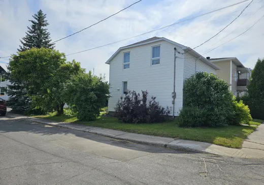 House for sale - 3853 Rue St-Damase, Jonquière, G7X 2J9