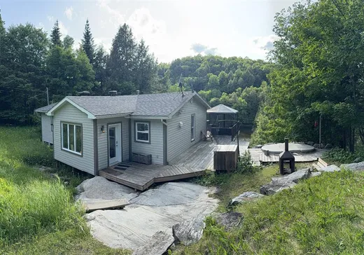 Bungalow à vendre - 16478 Ch. du Lac-Labelle, Mont-Tremblant, J0T1H0