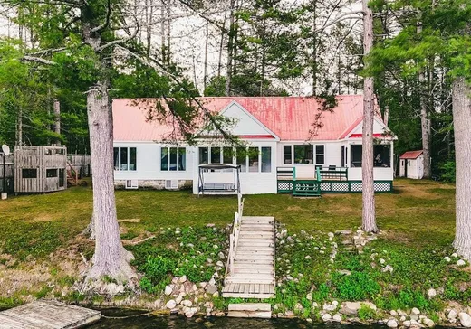 Maison à vendre - 251 Ch. Red Pine, Otter Lake, J0X 2P0