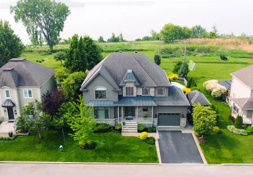 Two or more stories for sale - 685 Rue des Grands-Mâts, Salaberry-de-Valleyfield, J6T6N2