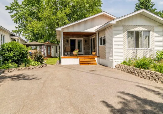 Two or more stories for sale - 1680 Rue Principale, Senneterre, J0J0M6