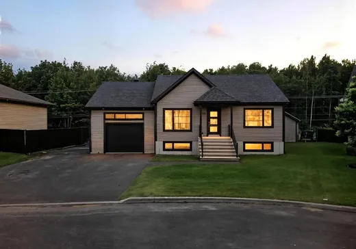 Bungalow à vendre - 279 Rue Dubé, Drummondville, J2A0E7